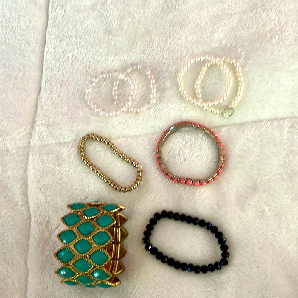 Eight unique bracelets
